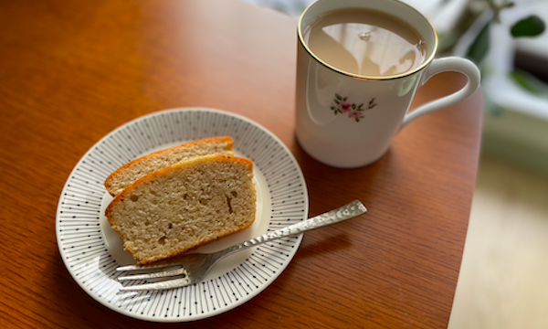久世福商店「パウンドケーキ あーるぐれい紅茶」はフワッフワで紅茶の香りたっぷり